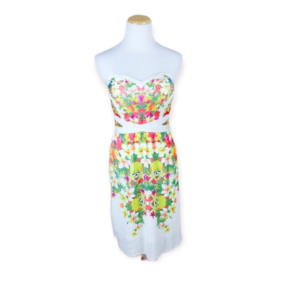 WOW CULTURE White Strapless Floral Pleated Dress SMALL Bodycon Party